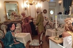 Dîner de salon au 18ème siècle